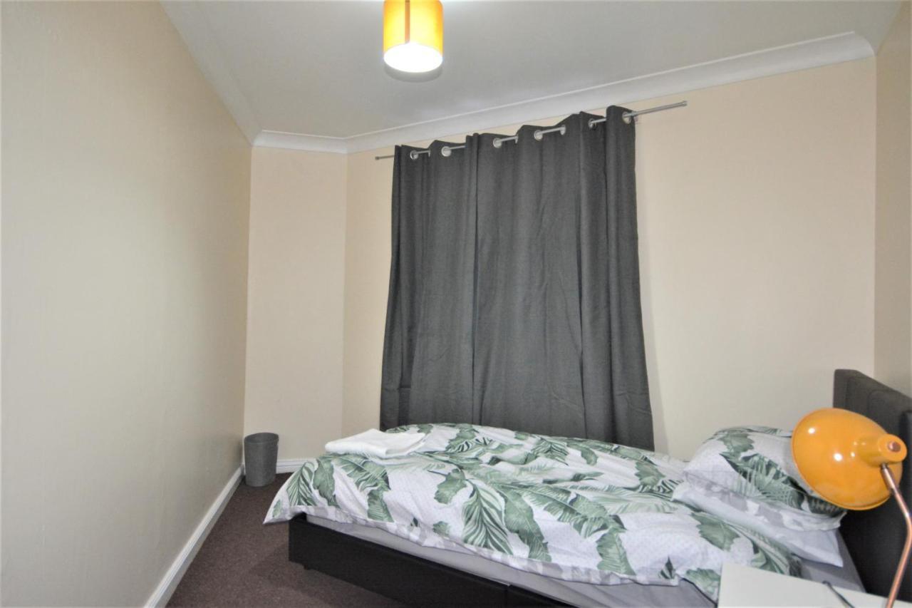 London Zone 2 Lovely 4 Bedroom Apartment - 3 Trowbridge Road 外观 照片
